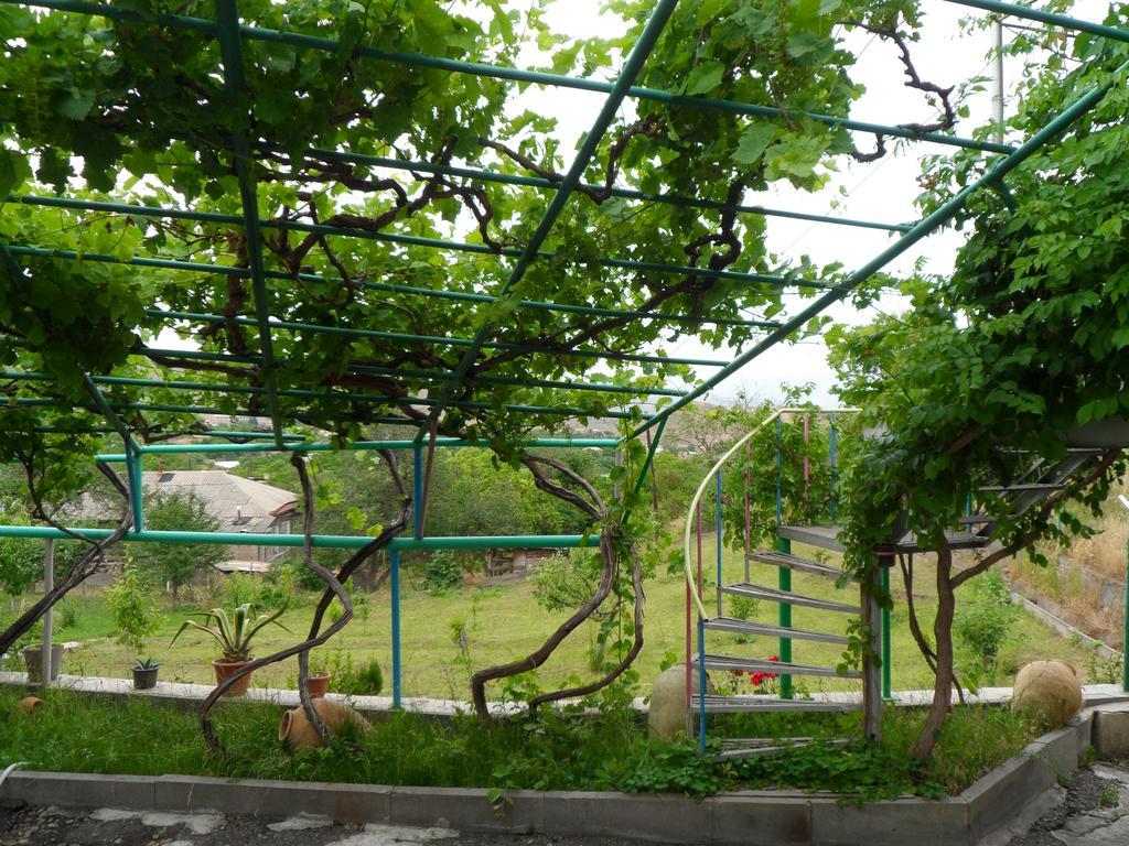Guest House Nataly Yeghegnadzor Exterior foto