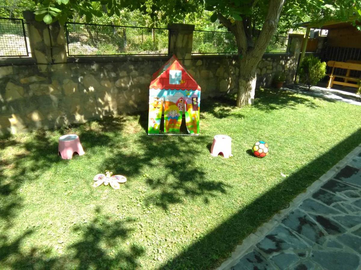 Guest House Nataly Yeghegnadzor Exterior foto